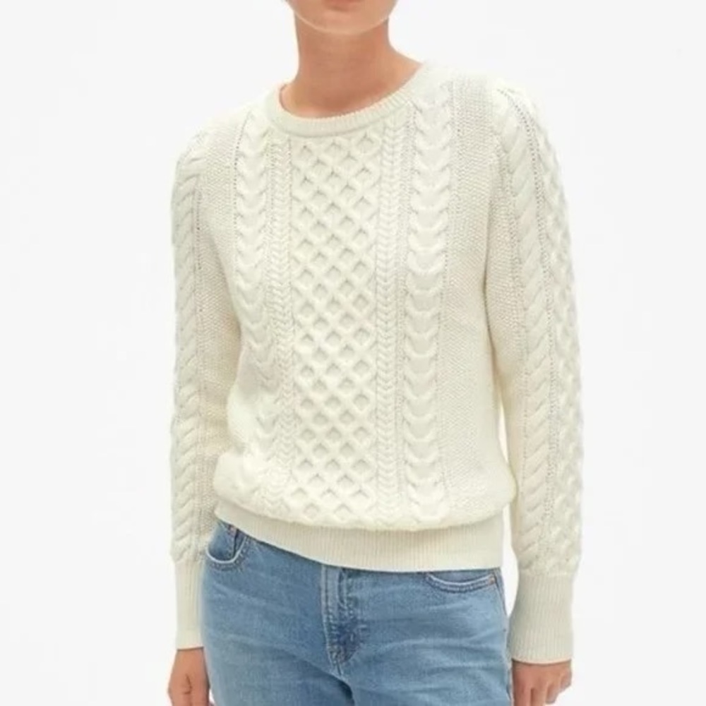 NWOT GAP Cable Knit Fisherman White Sweater